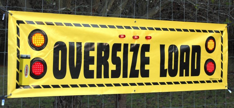 TMBN8S Lighted Oversize Load Banner - Click Image to Close